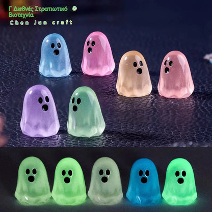 💥 Sleva 50 %! 👻 Figurky duchů svítící ve tmě – 60 kusů v balení. Roztomilé designy, vyrobené z netoxické pryskyřice. Ideální pro halloweenské dekorace a večírky.