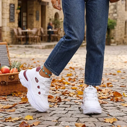 【35-42】👟Dámské boty na platformě s robustní podrážkou - Neviditelný klínový podpatek - Šněrovací ležérní tenisky s barevnými bloky 2026