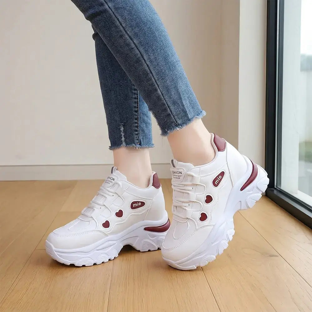 【35-42】👟Dámské boty na platformě s robustní podrážkou - Neviditelný klínový podpatek - Šněrovací ležérní tenisky s barevnými bloky 2026