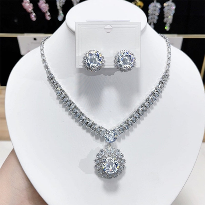 💎 ✨ Σετ κολιέ και σκουλαρίκια με λαμπερά κυβικά ζιρκόνια: διαχρονική κομψότητα, ένα τέλειο δώρο, ιδανικό για γάμους, πάρτι ή ως καθημερινό αξεσουάρ πολυτελείας 💍