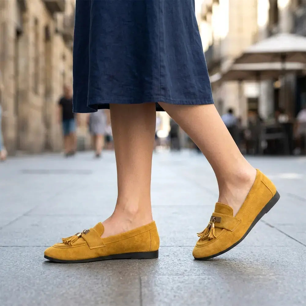 👟【36–43】Novi ženski modeli brez pete za sproščen slog (2026) – Resice, zaponka in kovinski okras; edinstven slog – mala verjetnost, da boste srečali nekoga z enakimi čevlji.